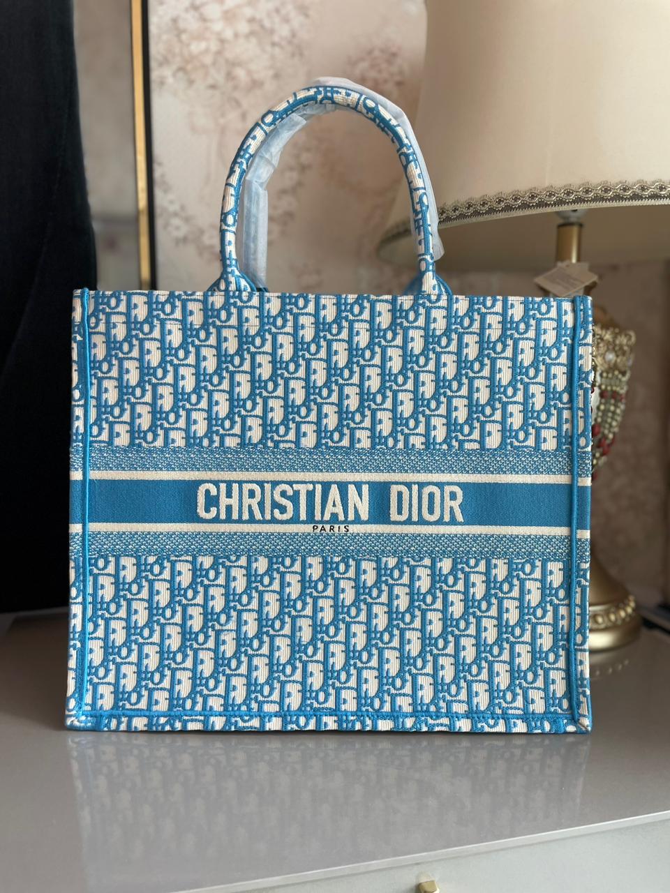 Ladies  Dior bags Lilly Onlines