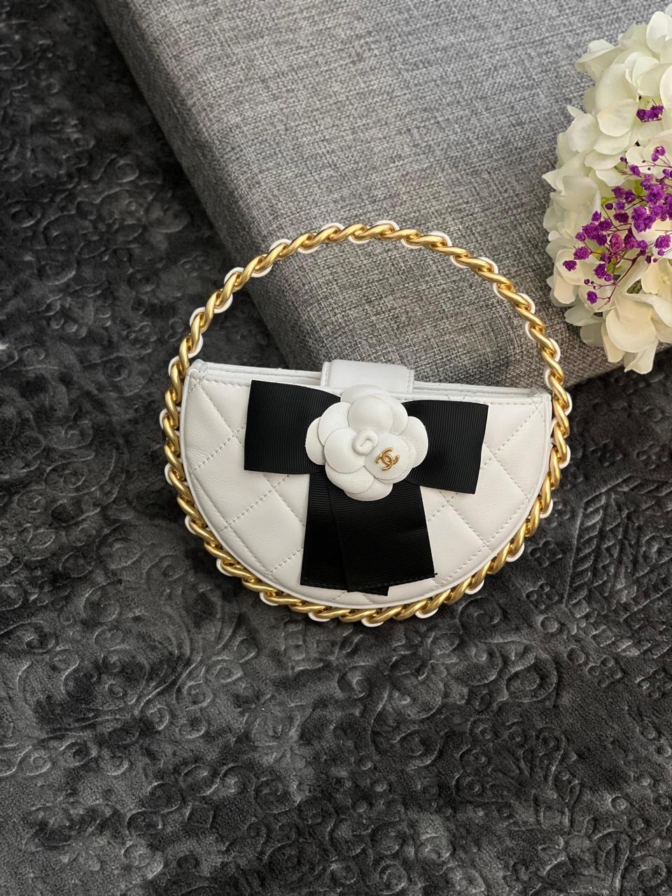 Ladies Chanel bags Lilly Onlines