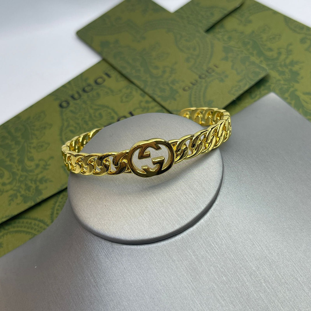 Ladies bracelets & brooches Lilly Onlines