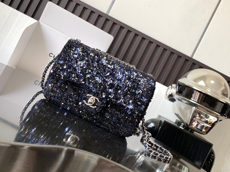 Ladies Chanel bags Lilly Onlines