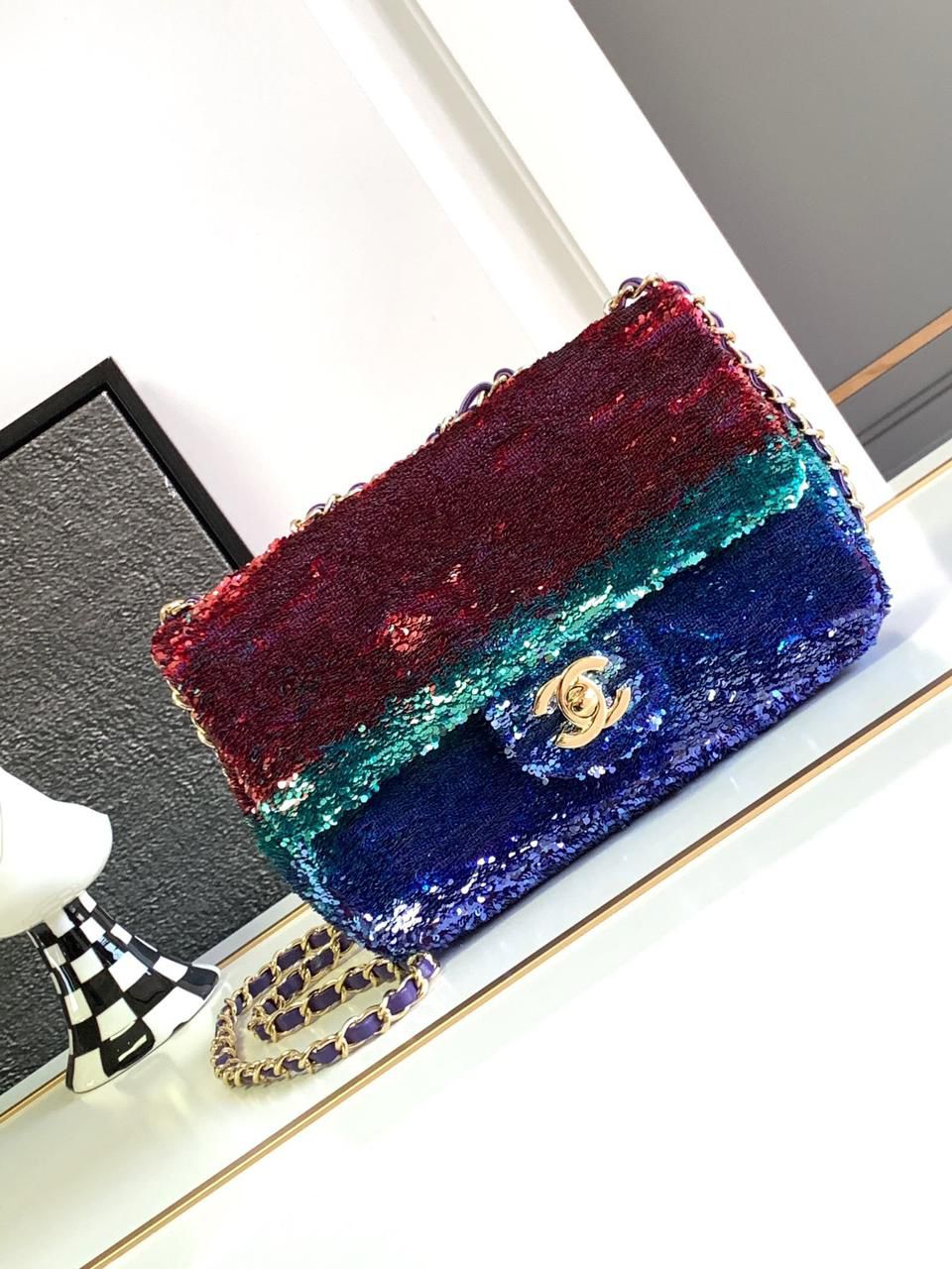 Ladies Chanel bags Lilly Onlines