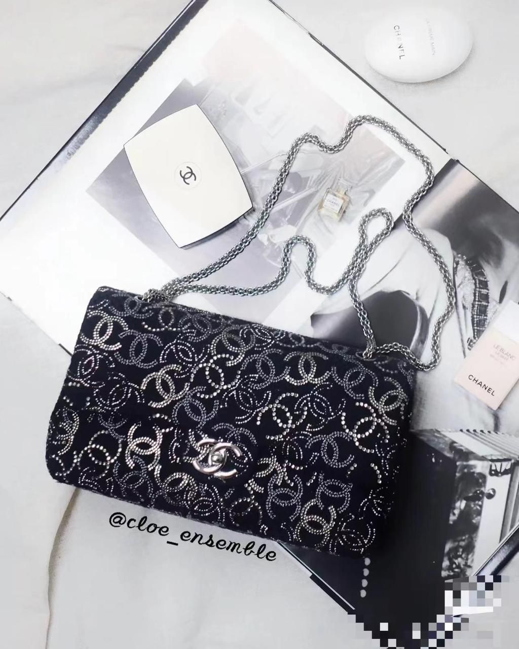 Ladies Chanel bags Lilly Onlines