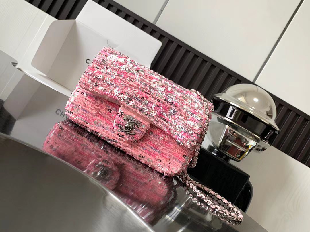 Ladies Chanel bags Lilly Onlines
