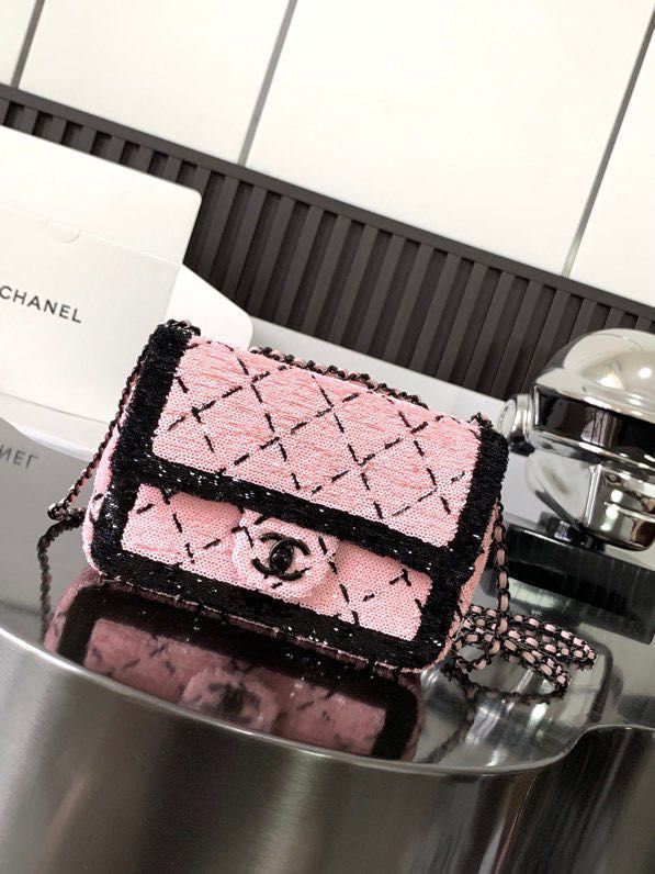 Ladies Chanel bags Lilly Onlines