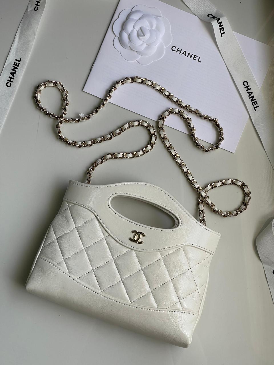Ladies Chanel bags Lilly Onlines
