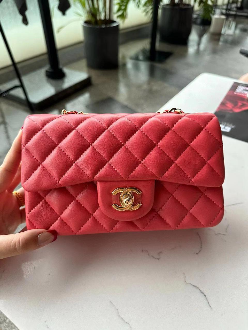 Ladies Chanel bags Lilly Onlines