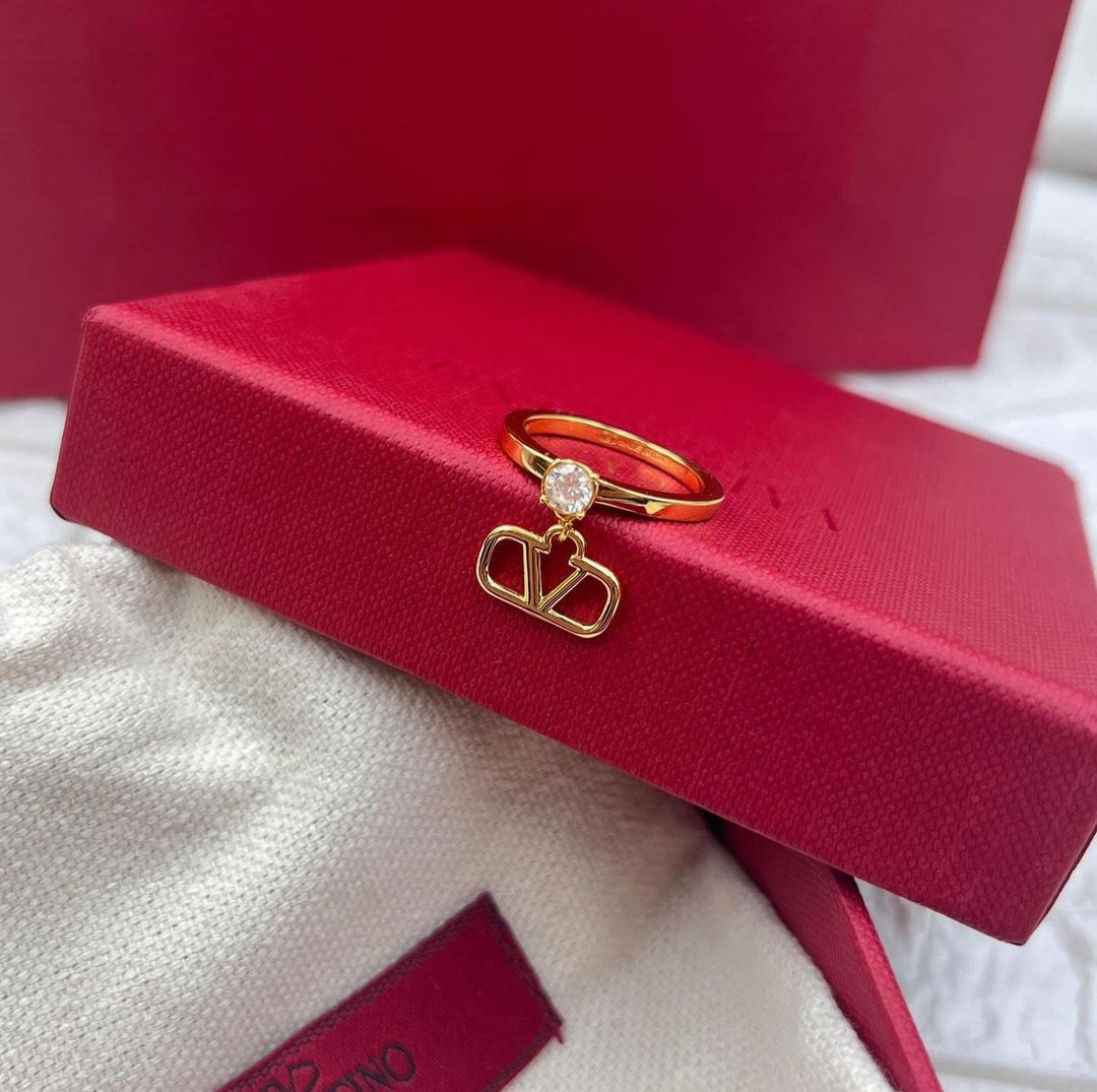 Ladies rings & earrings Lilly Onlines