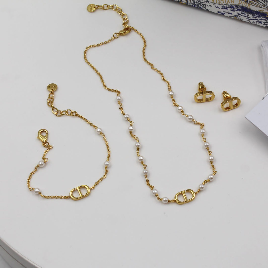 Ladies jewelry set Lilly Onlines