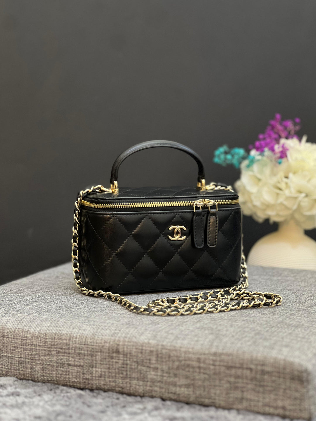 Ladies Chanel bags Lilly Onlines