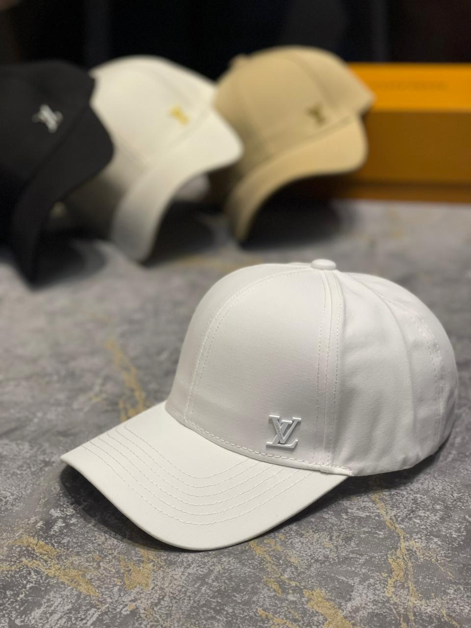 Men caps Lilly Onlines