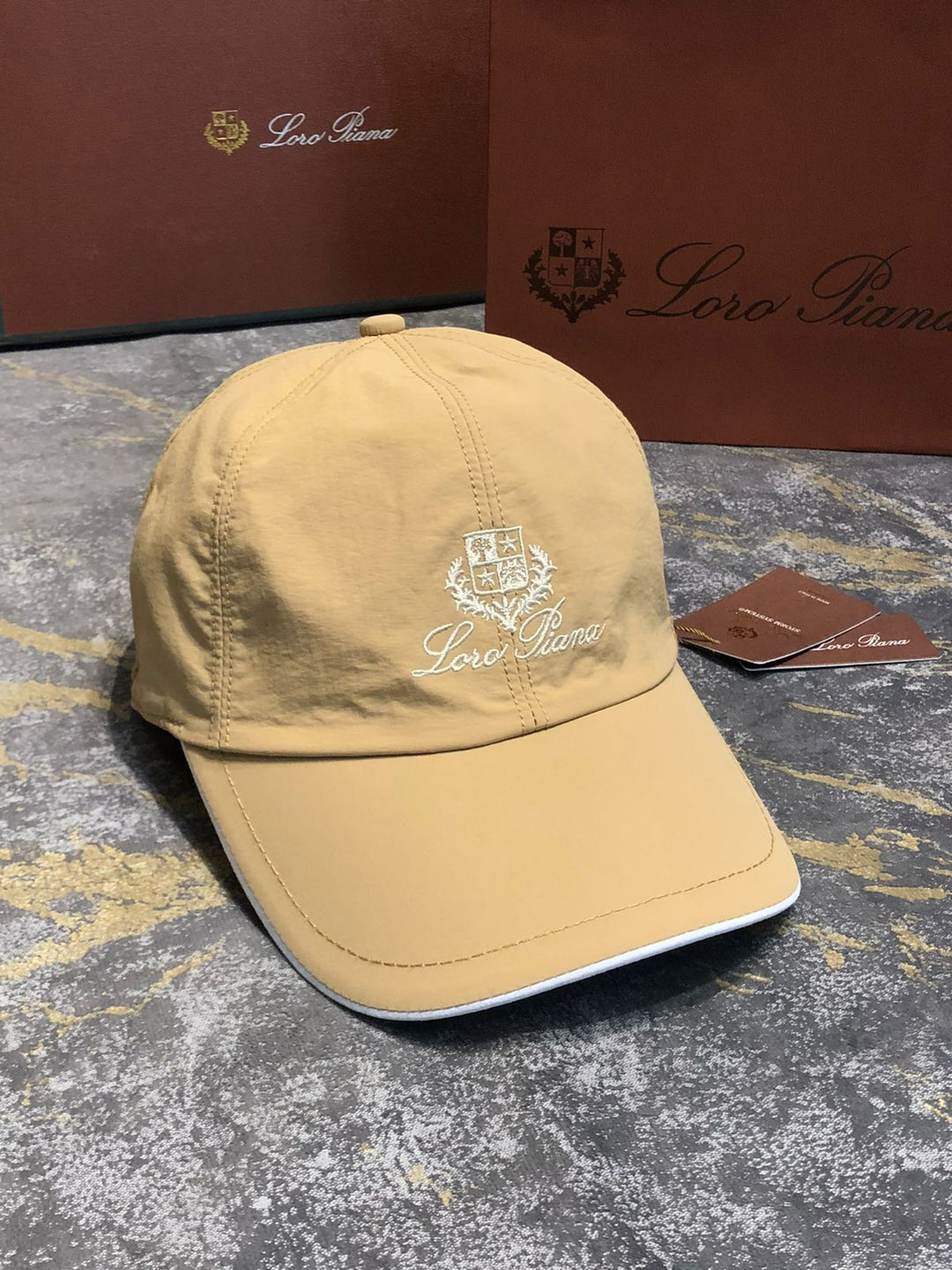 Men caps Lilly Onlines