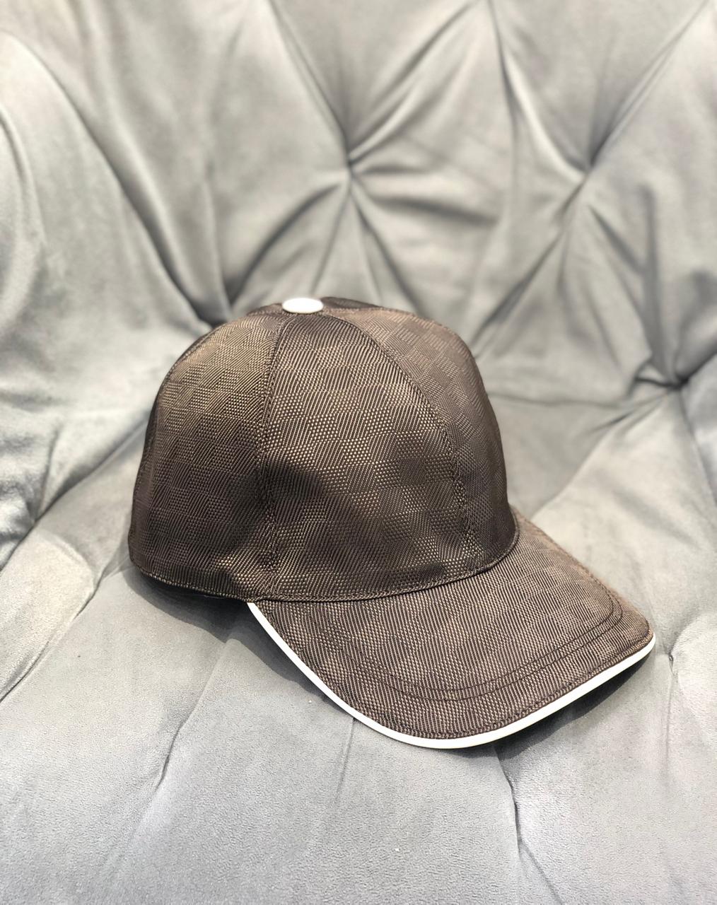 Men caps Lilly Onlines
