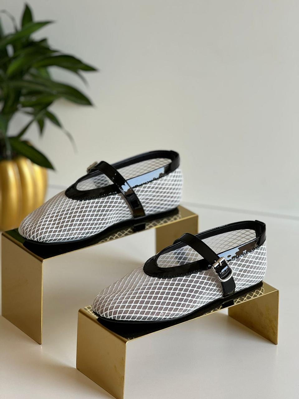 Ladies shoes & sneakers Lilly Onlines