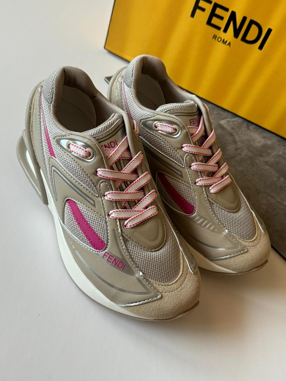 Ladies shoes & sneakers Lilly Onlines