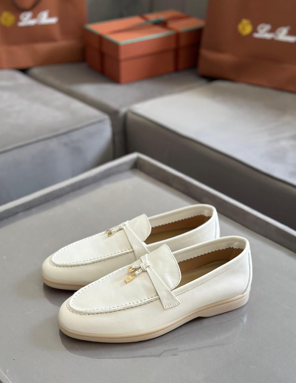 Ladies shoes & sneakers Lilly Onlines