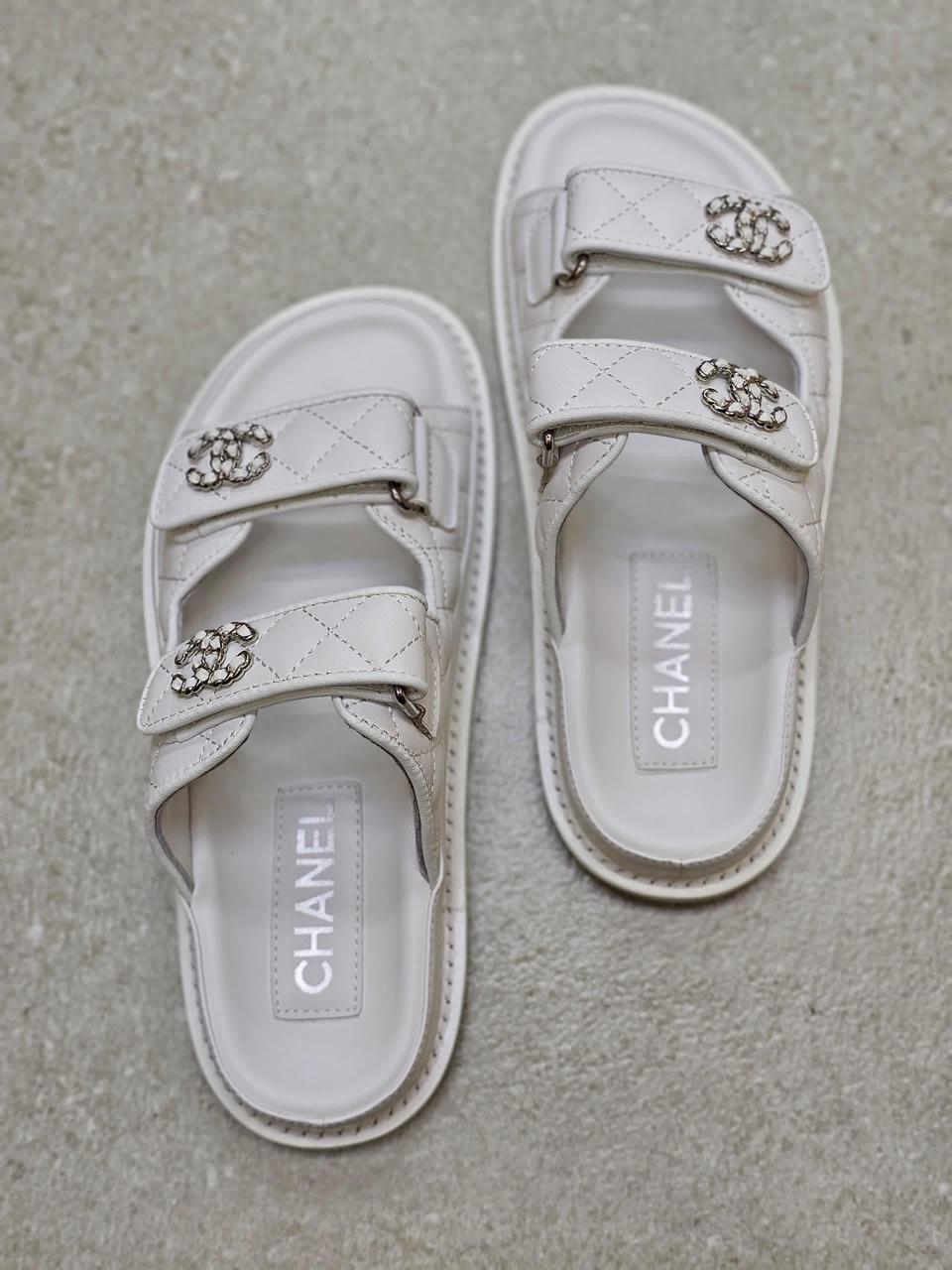 Ladies flats  Lilly Onlines