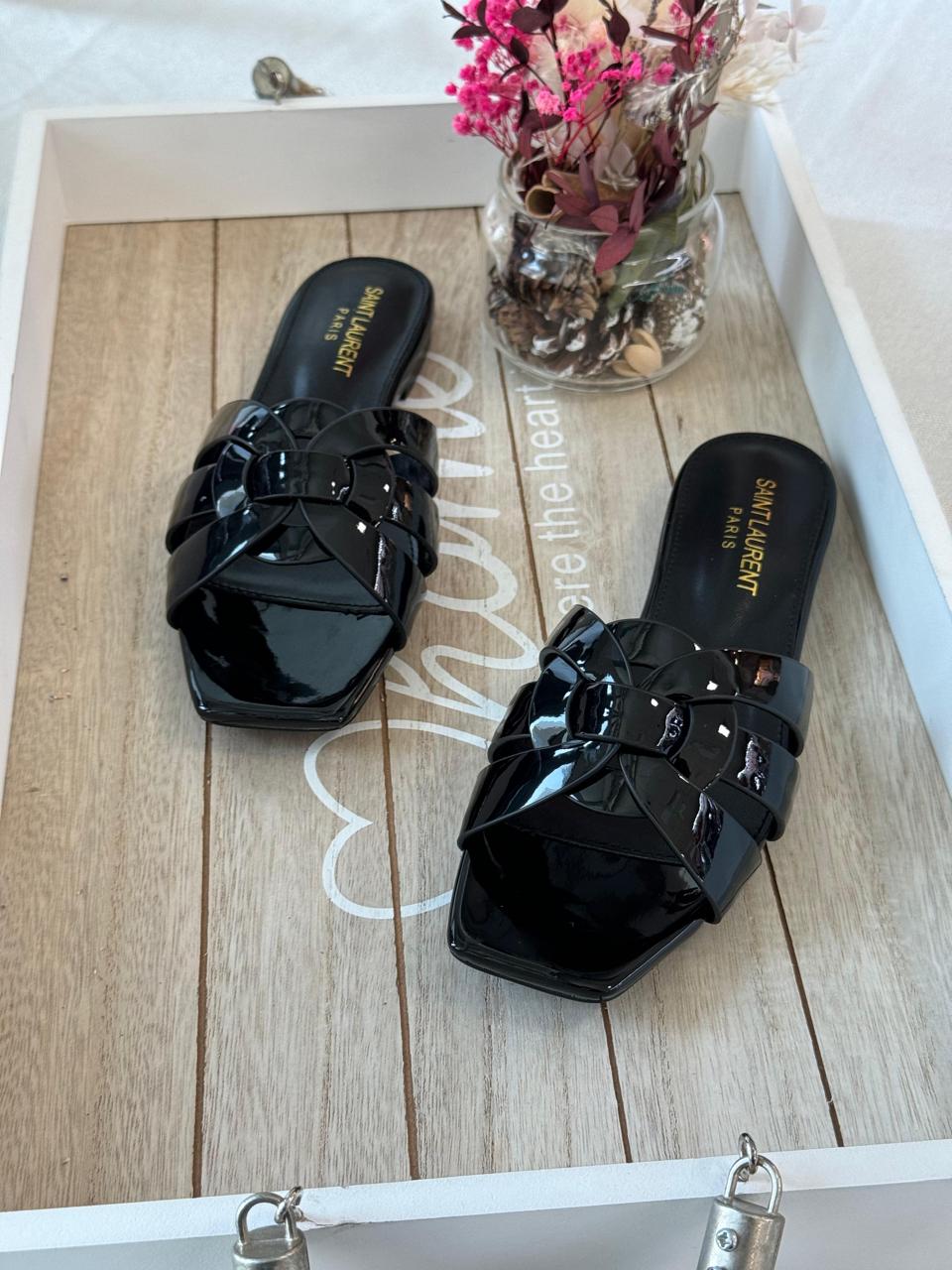 Ladies flats  Lilly Onlines
