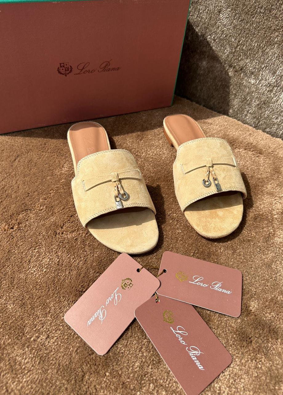 Ladies flats  Lilly Onlines