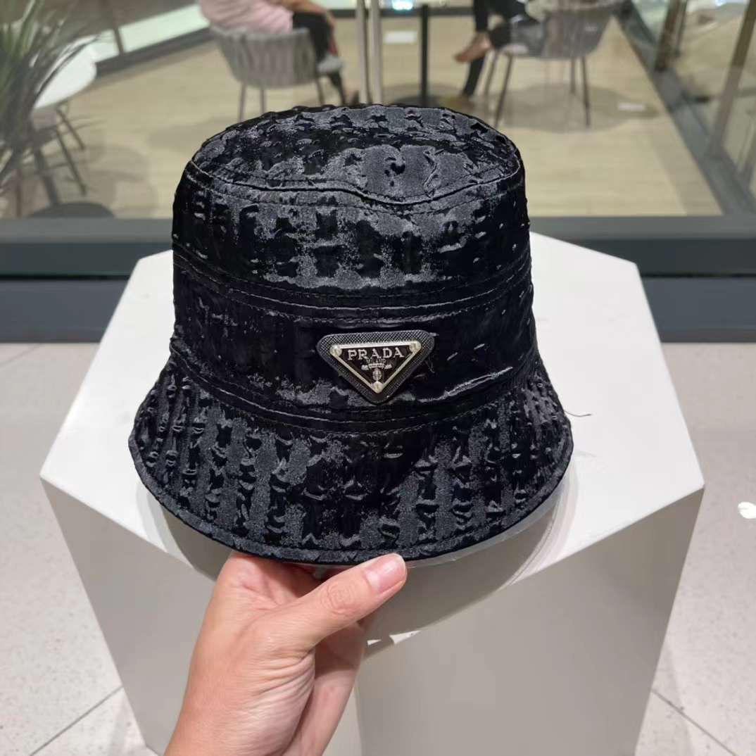 Ladies hats & caps Lilly Onlines