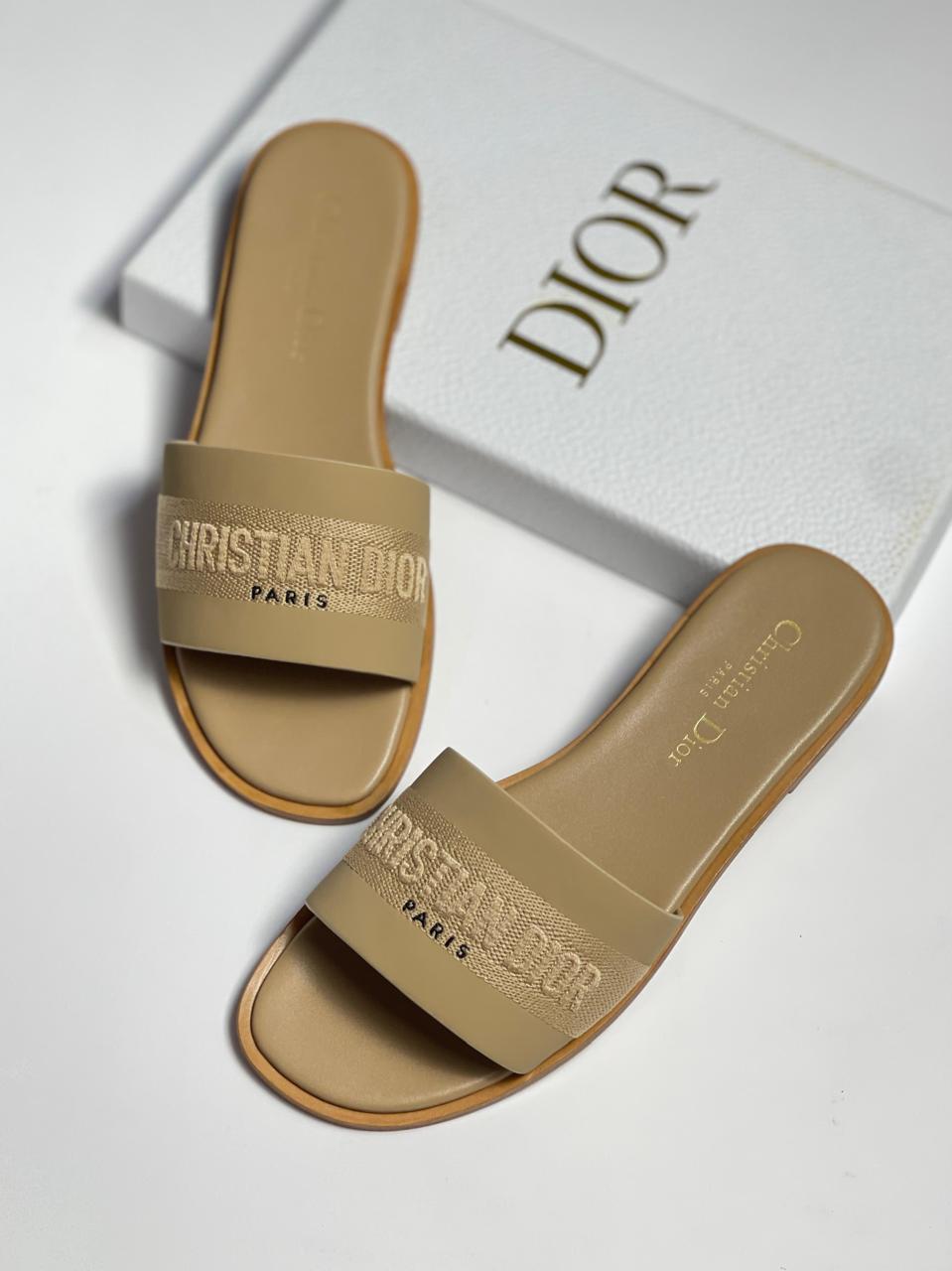 Ladies flats Lilly Onlines