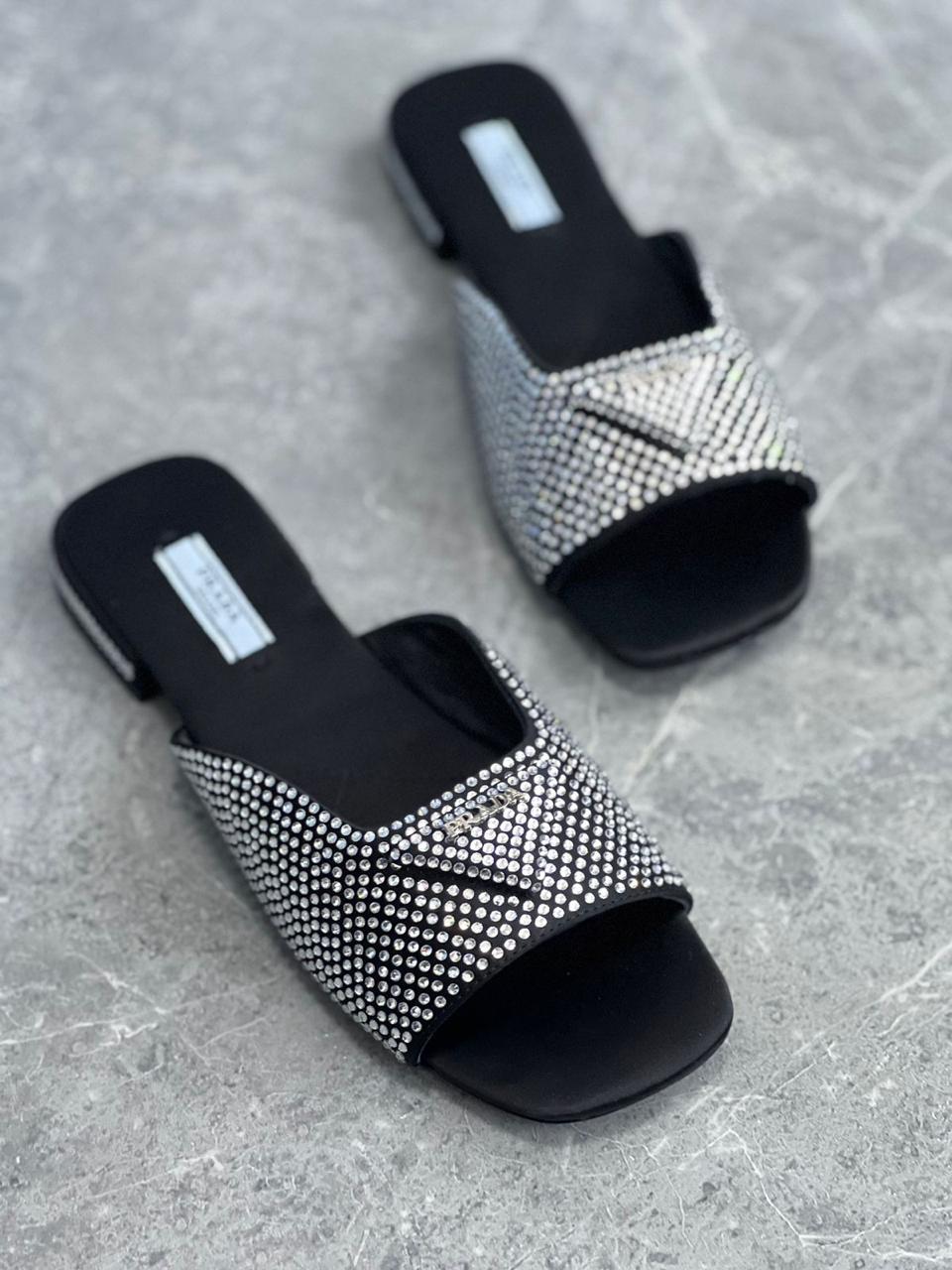 Ladies flats Lilly Onlines