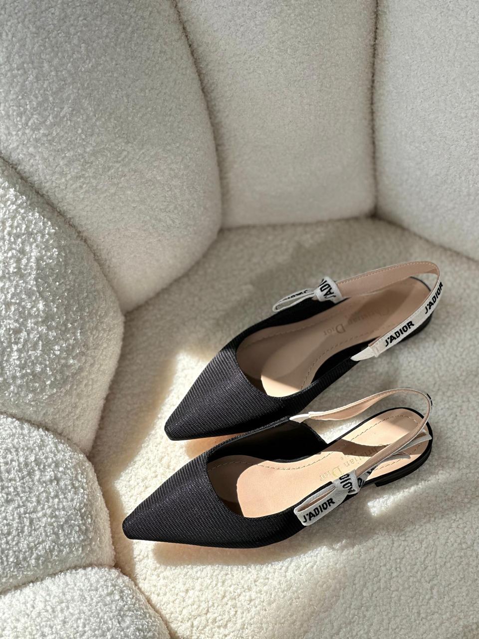 Ladies flats Lilly Onlines