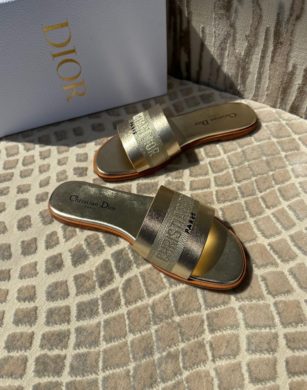 Ladies flats Lilly Onlines