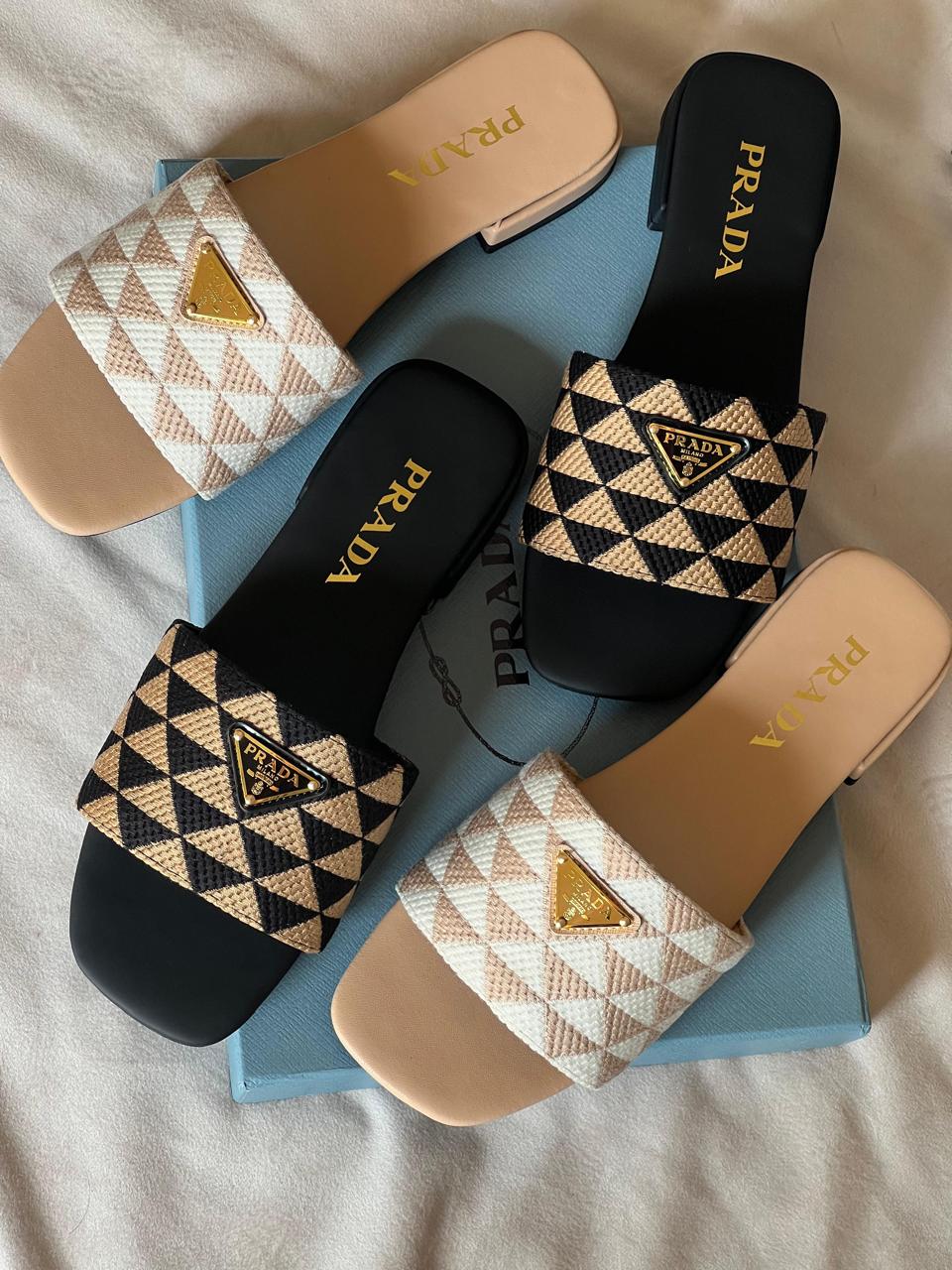 Ladies flats Lilly Onlines