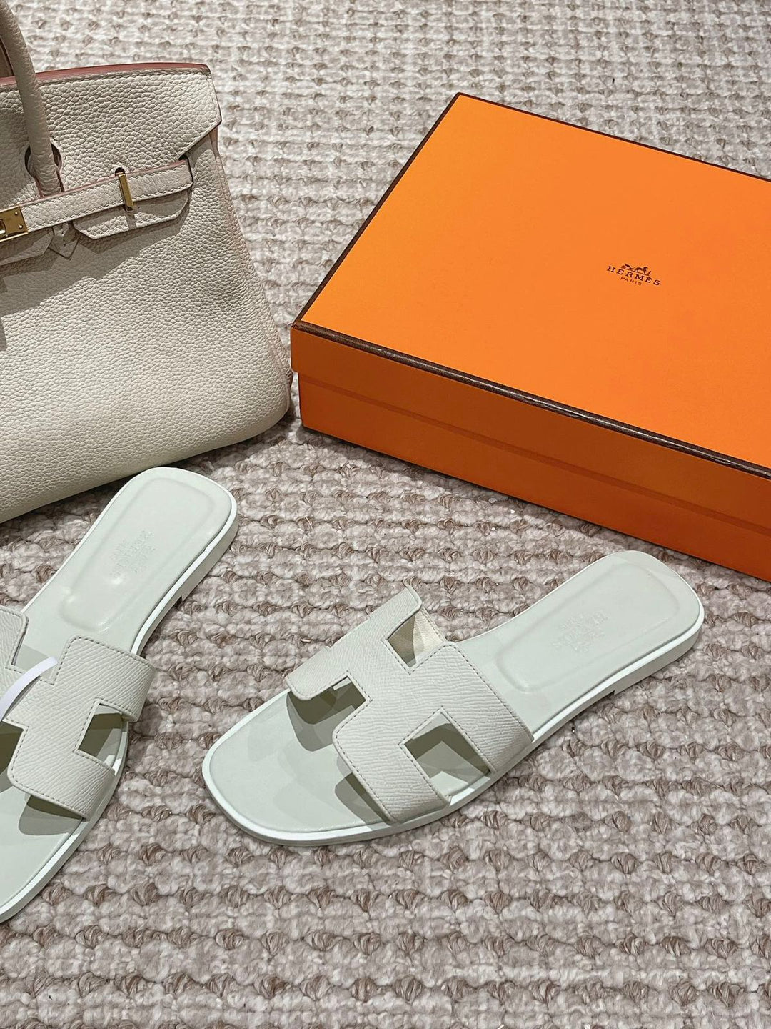 Ladies flats Lilly Onlines