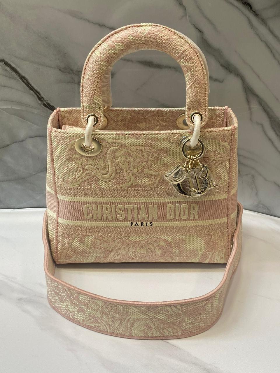 Ladies dior bags Lilly Onlines