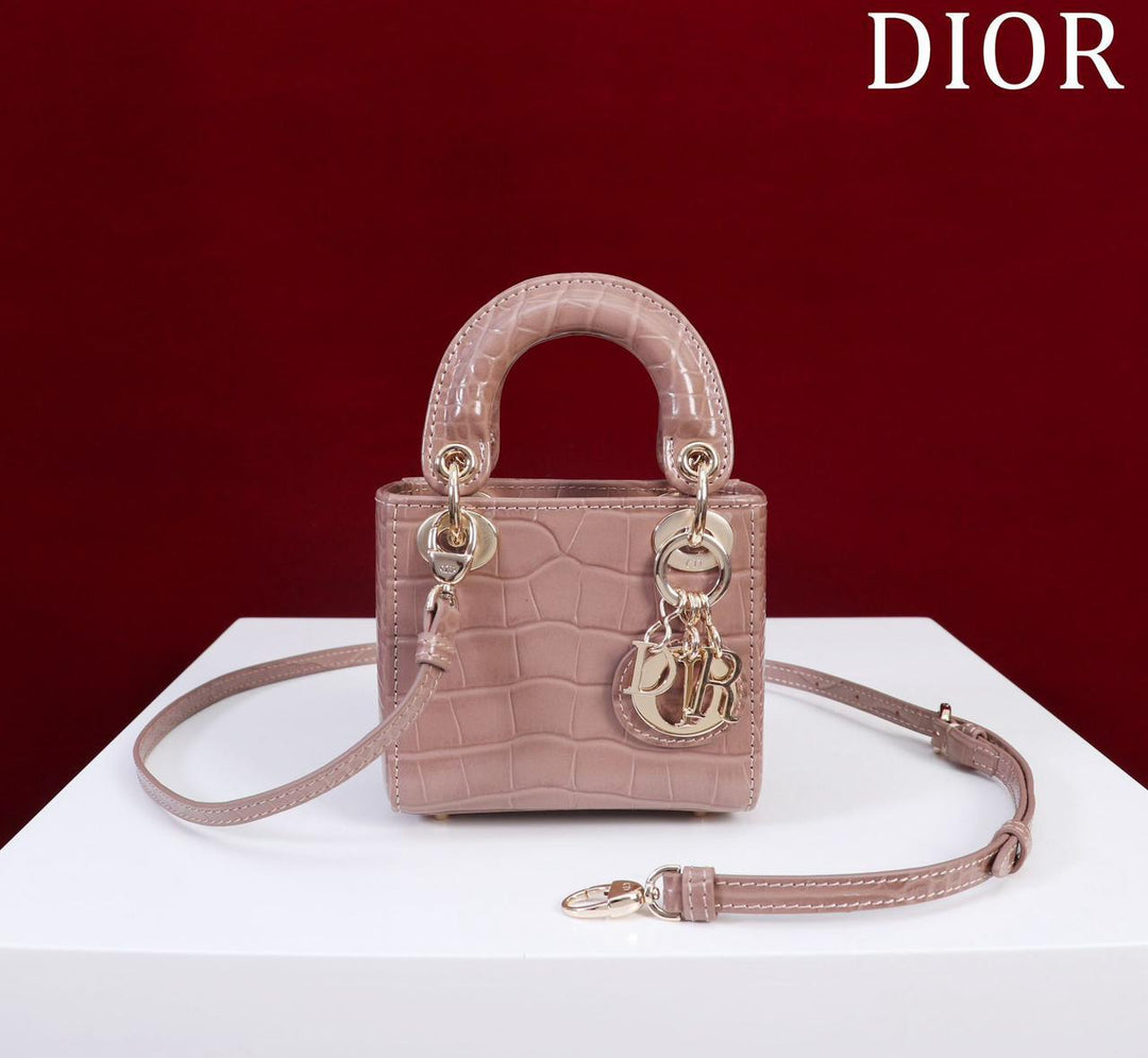 Ladies dior bags Lilly Onlines