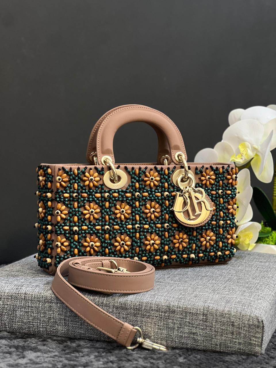 Ladies dior bags Lilly Onlines