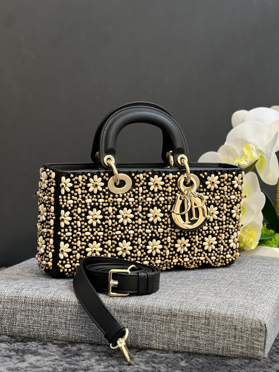 Ladies dior bags Lilly Onlines