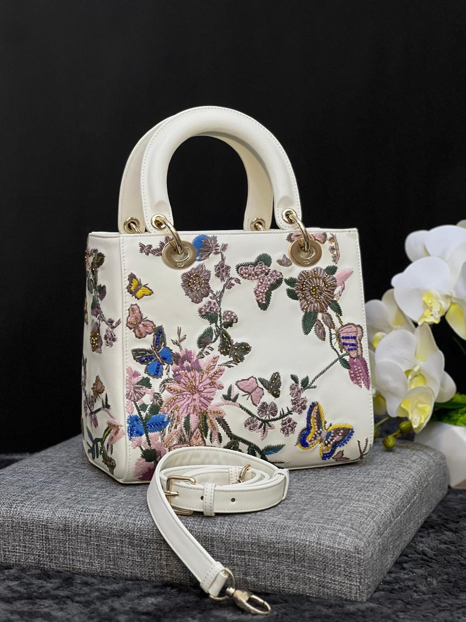 Ladies dior bags Lilly Onlines