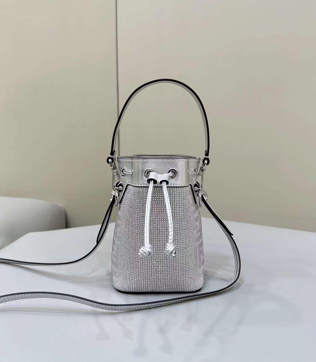 Ladies fendi bags Lilly Onlines