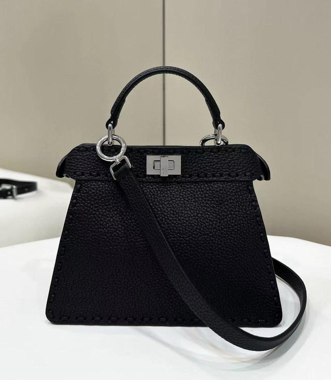 Ladies fendi bags Lilly Onlines