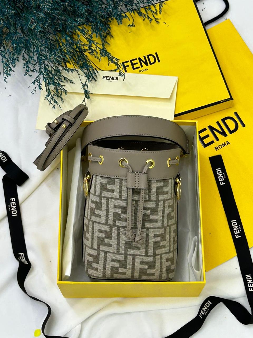 Ladies fendi bags Lilly Onlines