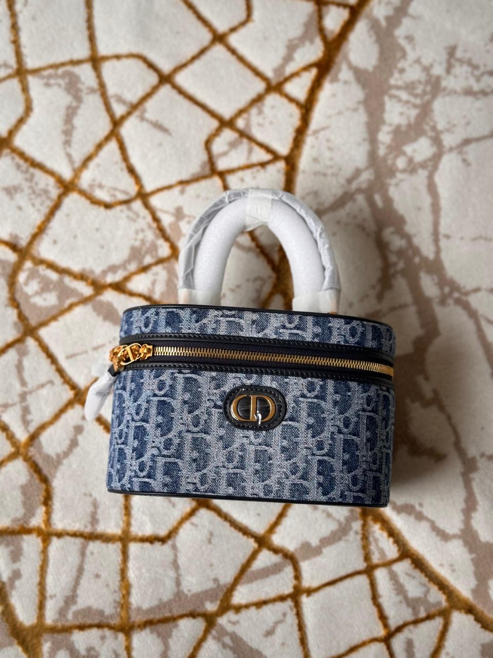 Ladies Dior bags Lilly Onlines