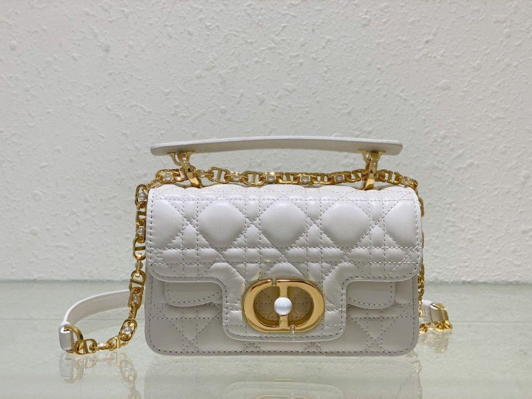 Ladies Dior bags Lilly Onlines