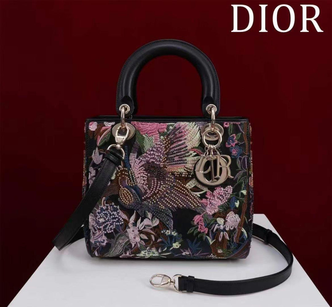 Ladies Dior bags Lilly Onlines