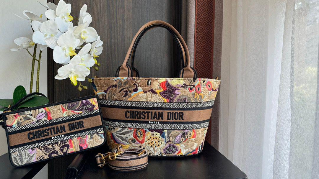 Ladies Dior bags Lilly Onlines