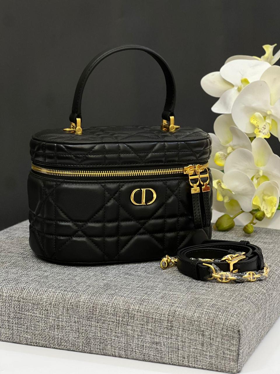 Ladies Dior bags Lilly Onlines