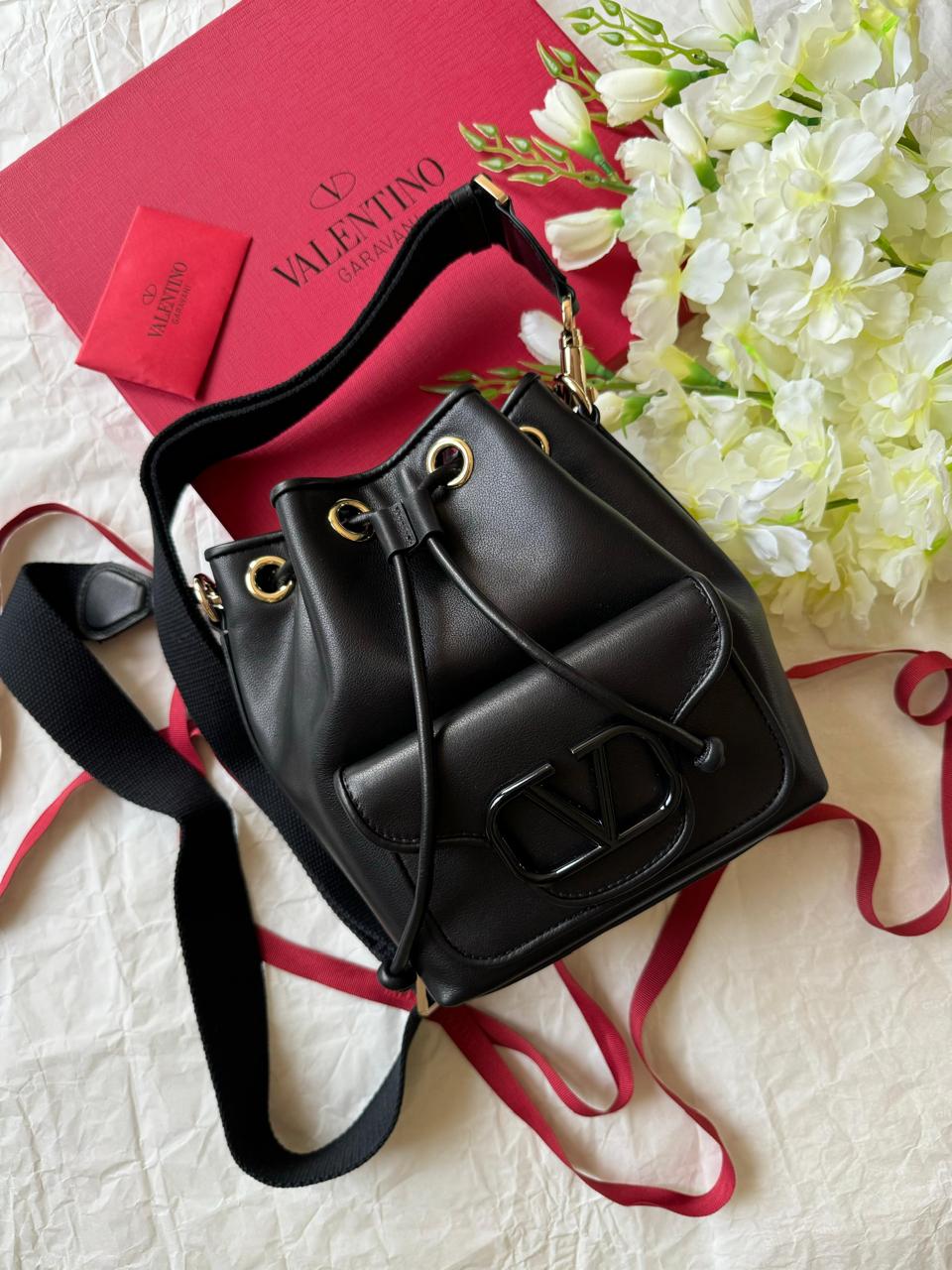 Ladies Valentino bags Lilly Onlines