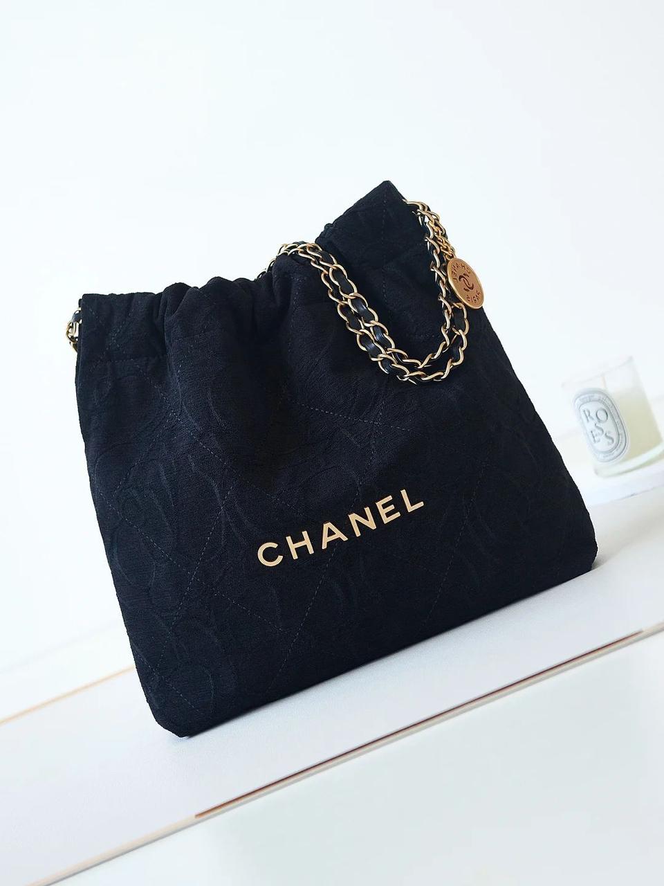 Ladies Chanel bags Lilly Onlines
