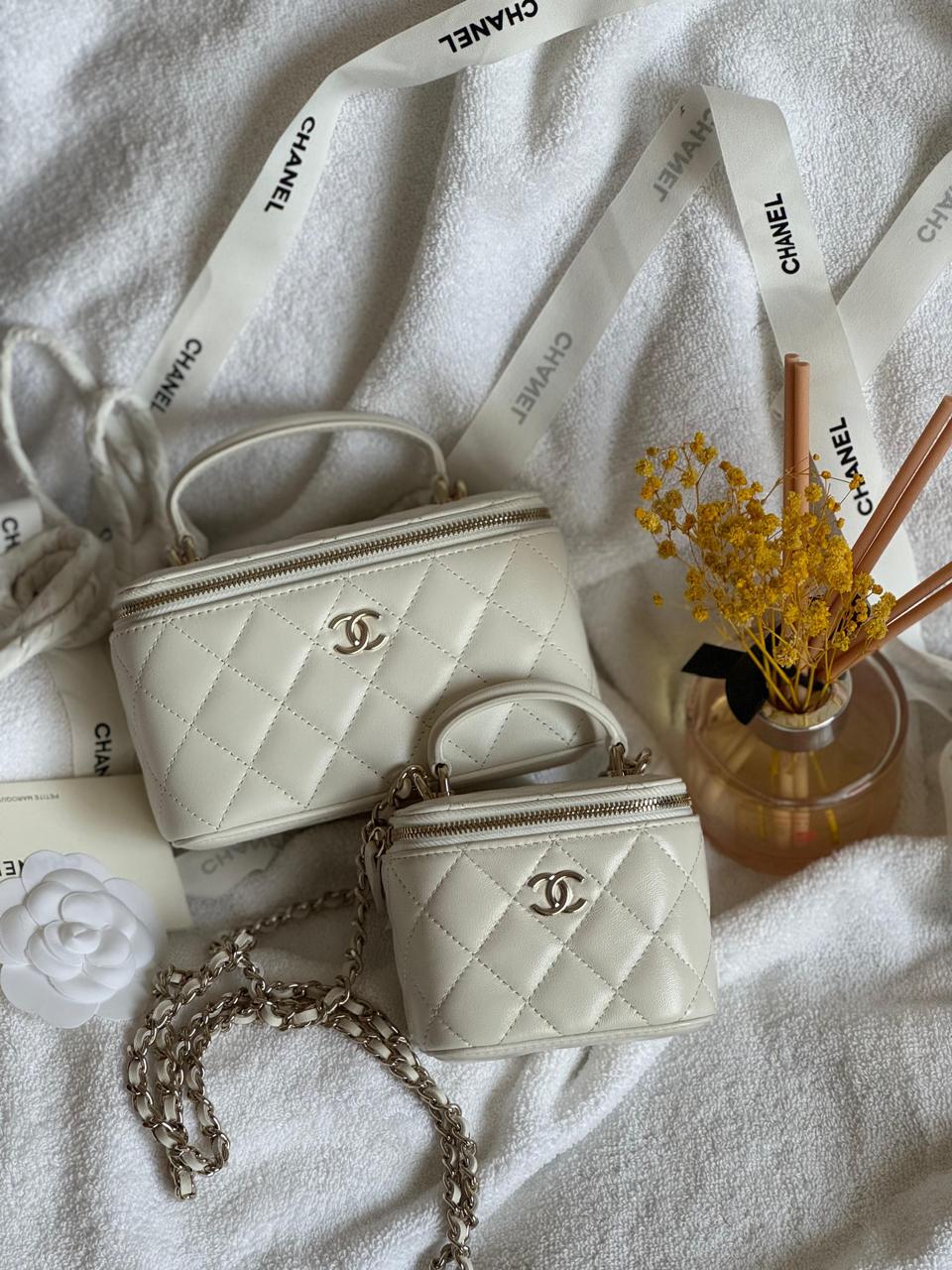 Ladies Chanel bags Lilly Onlines
