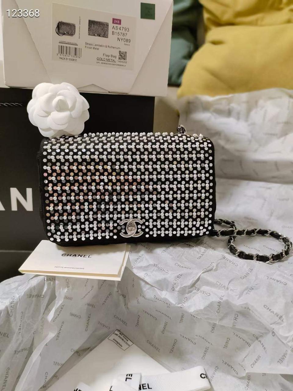 Ladies Chanel bags Lilly Onlines