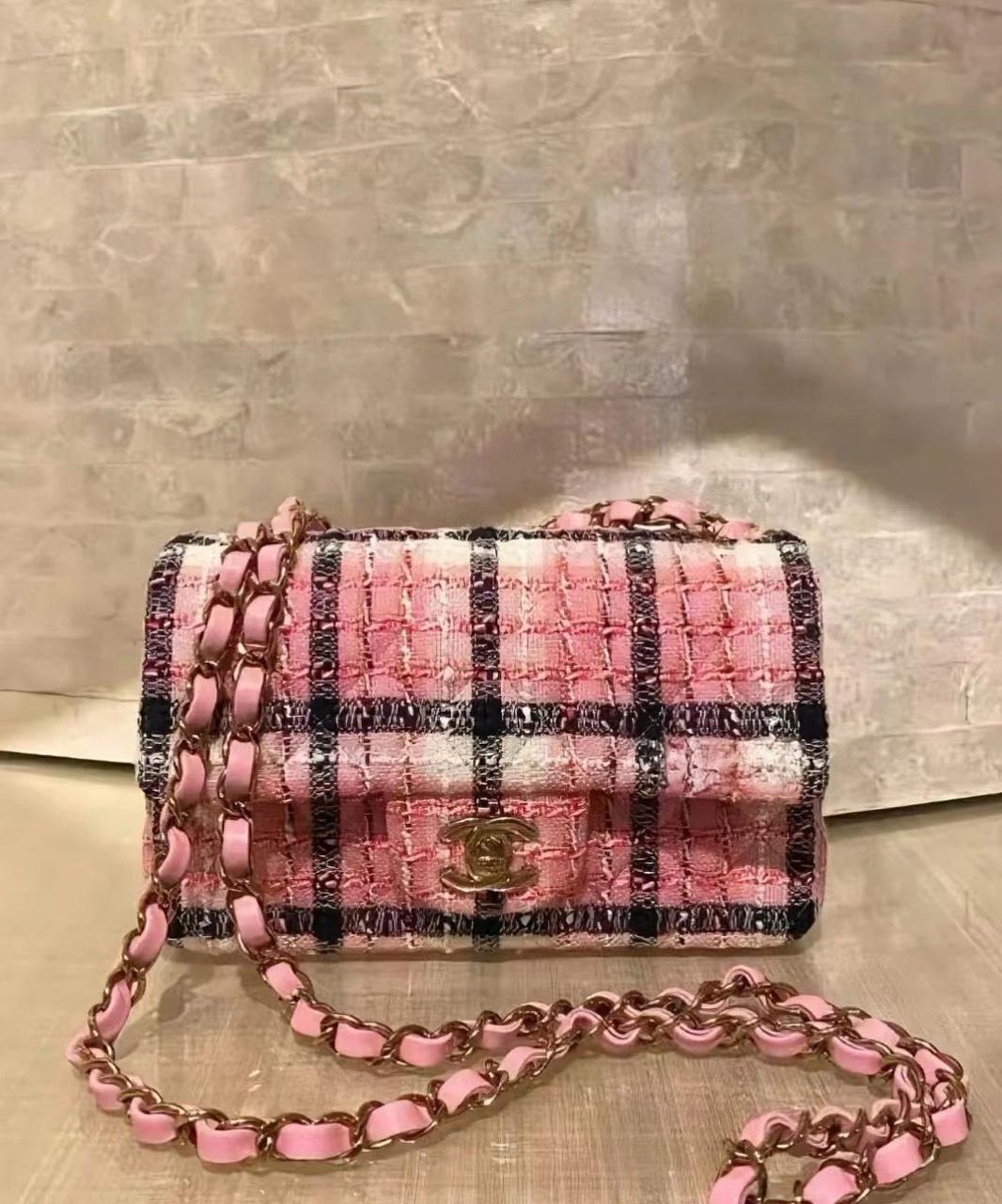 Ladies Chanel bags Lilly Onlines