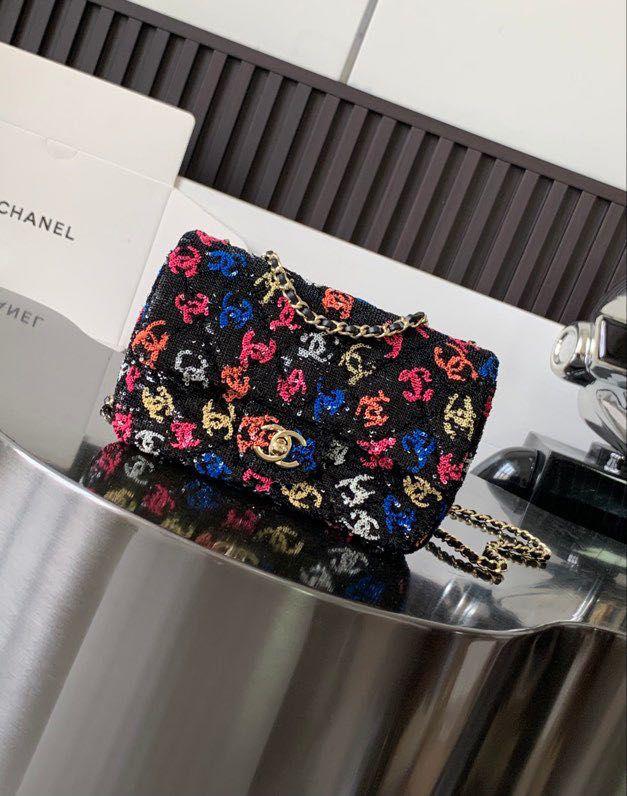 Ladies Chanel bags Lilly Onlines