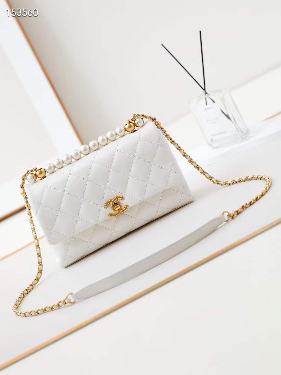 Ladies Chanel bags Lilly Onlines