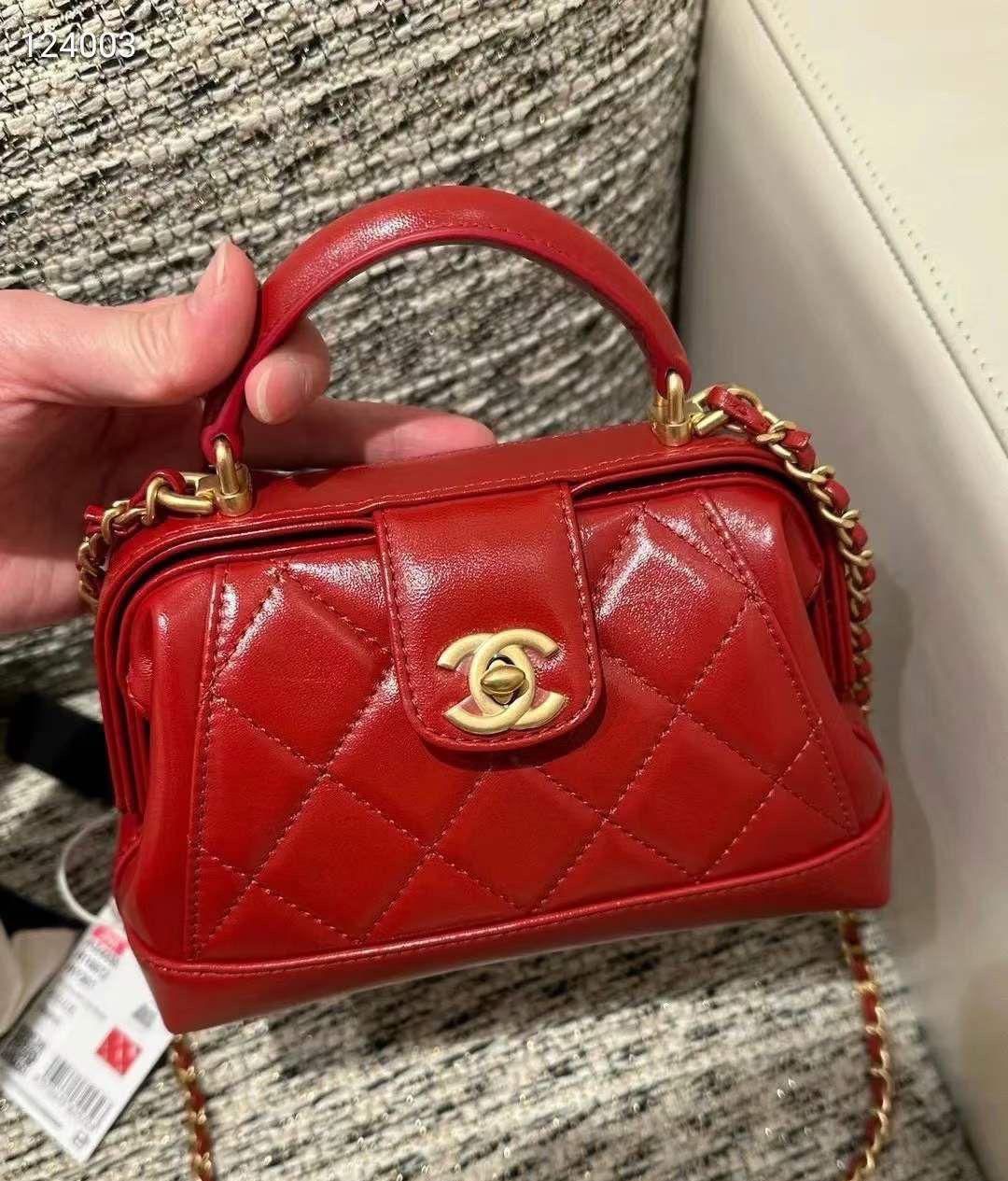 Ladies Chanel bags Lilly Onlines
